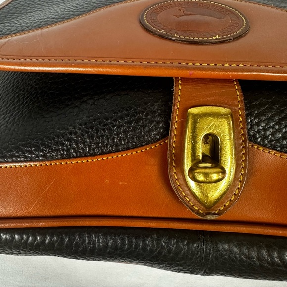 VINTAGE DOONEY AND BURKE PURSE - Picture 12 of 16